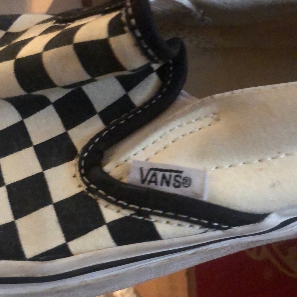 Vans - Picture 2 of 6